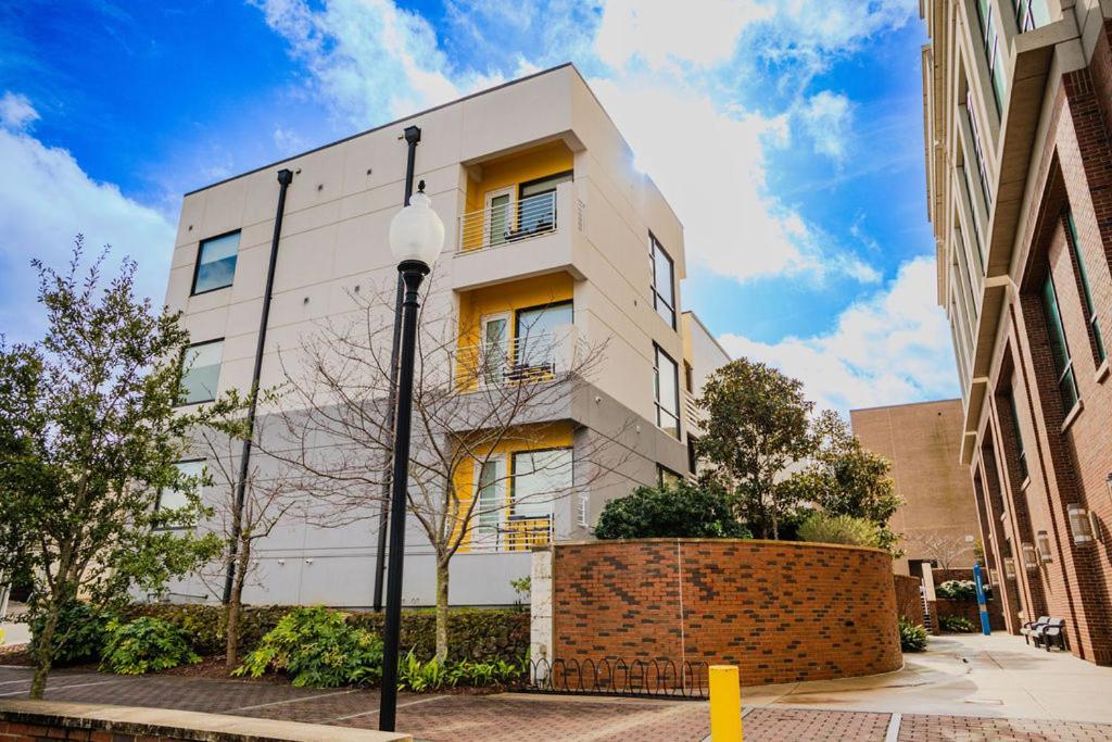 The Hive 302 King With Balcony Hotel Município de Município de Wilmington Exterior foto